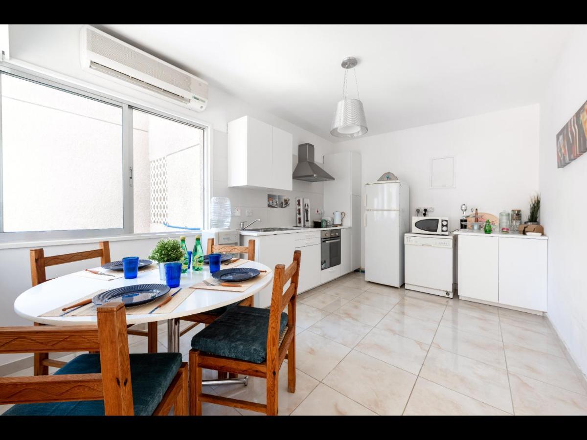Myria Court Apartamento Limassol Exterior foto
