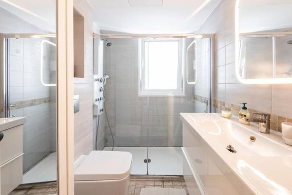Myria Court Apartamento Limassol Exterior foto