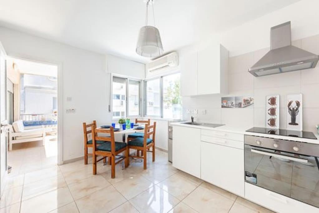 Myria Court Apartamento Limassol Exterior foto